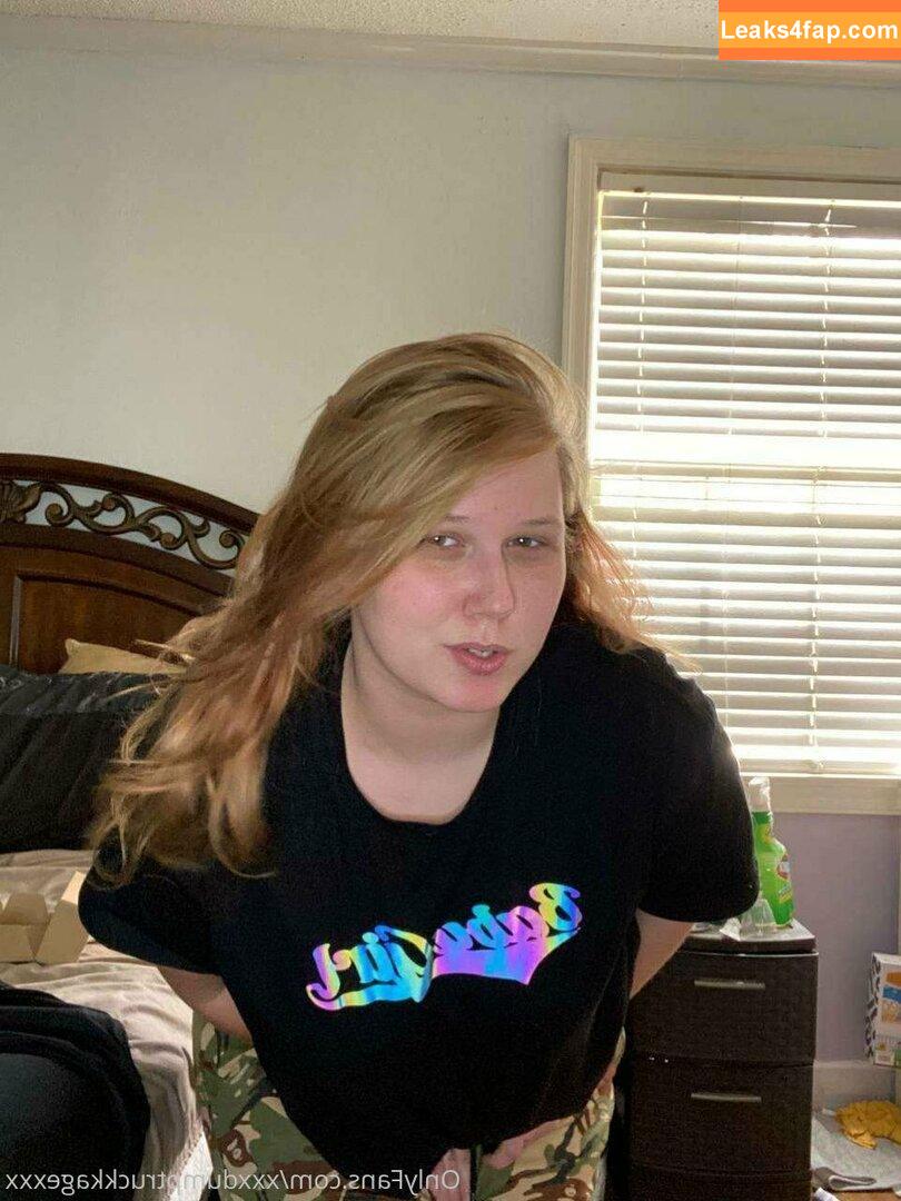 xxxdumptruckkagexxx /  leaked photo photo #0041