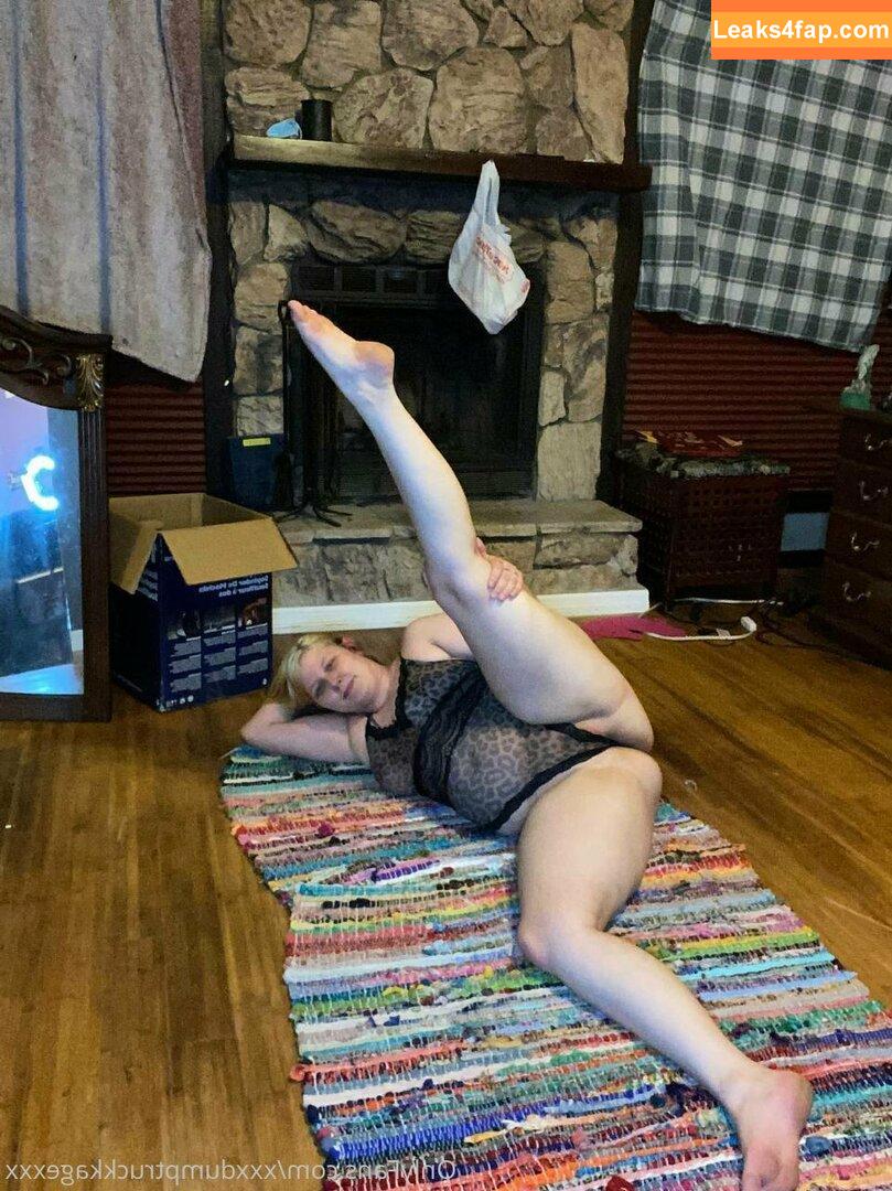 xxxdumptruckkagexxx /  leaked photo photo #0044