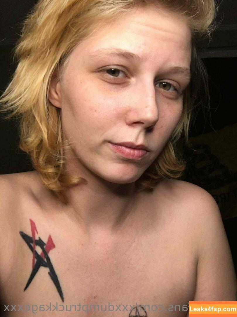 xxxdumptruckkagexxx /  leaked photo photo #0086