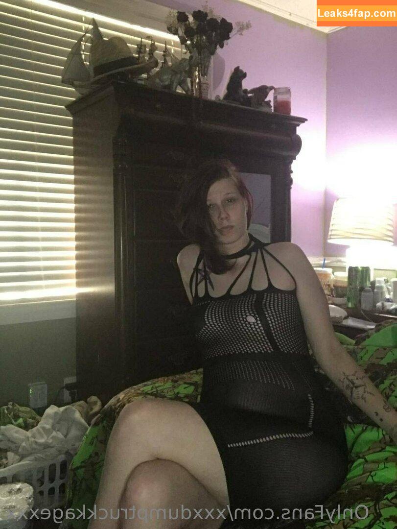 xxxdumptruckkagexxx /  leaked photo photo #0175
