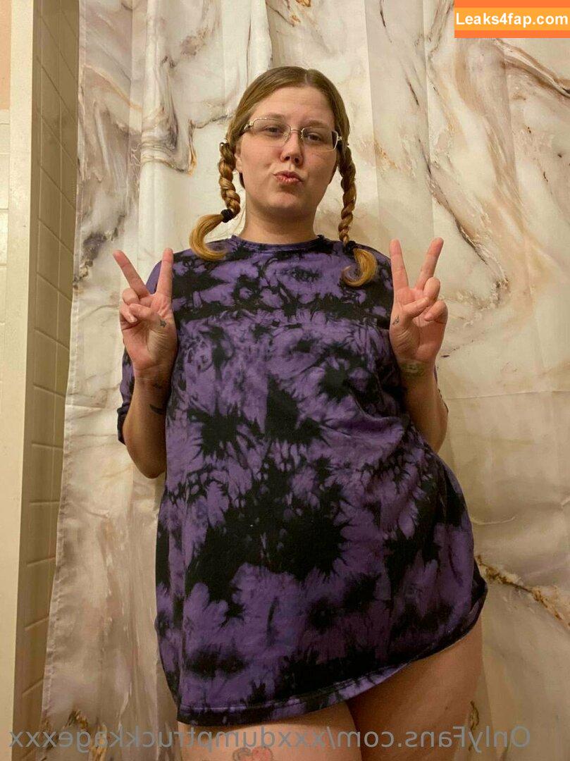 xxxdumptruckkagexxx /  leaked photo photo #0188