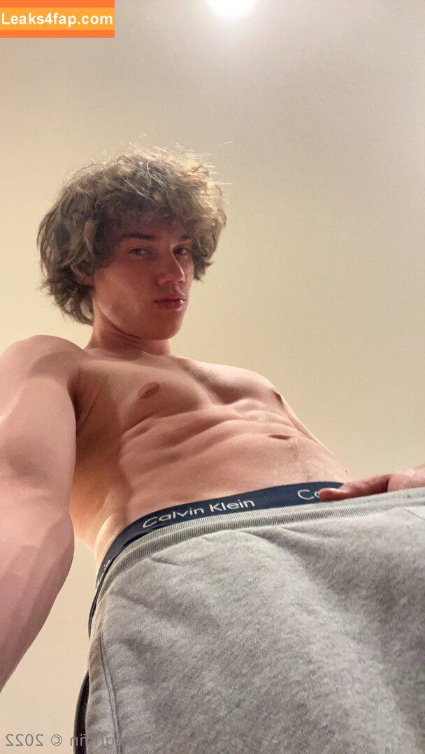 xxxgriffin /  leaked photo photo #0074