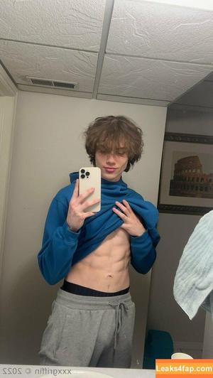 xxxgriffin photo #0032