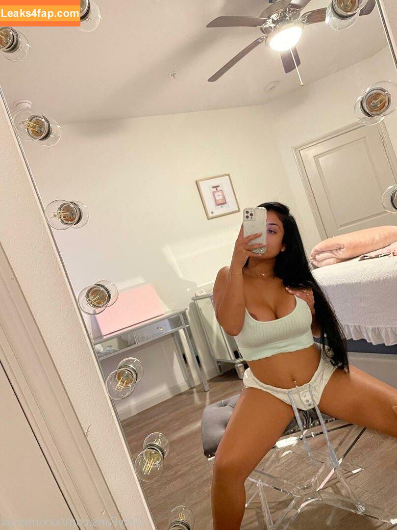 xxximenax /  leaked photo photo #0025