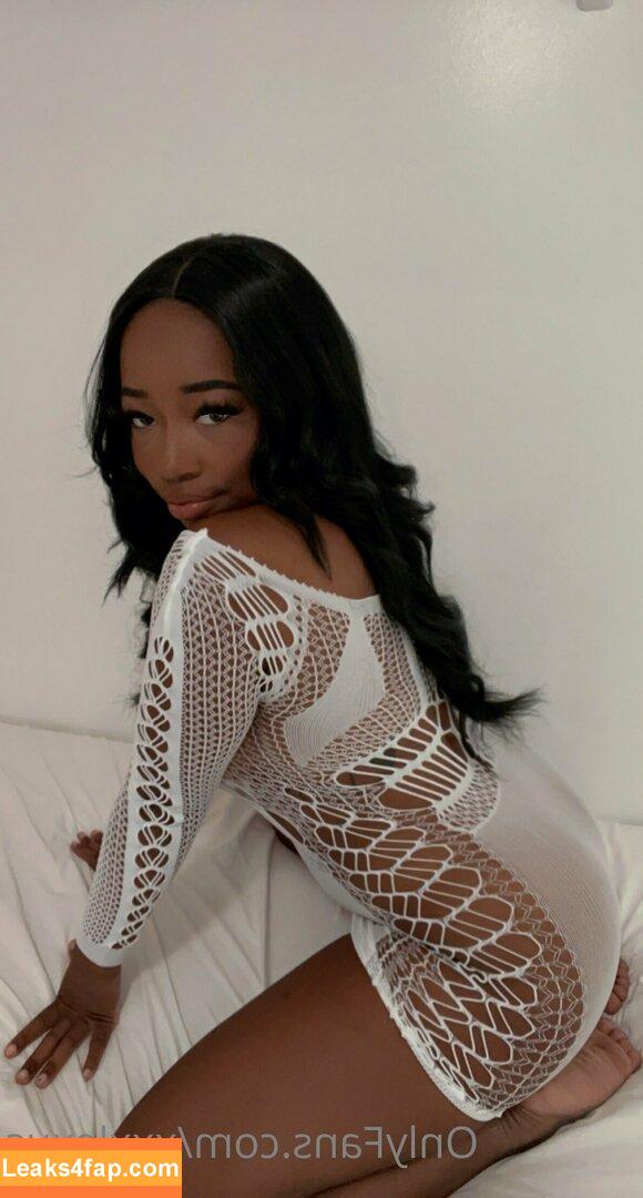 xxxlexus /  leaked photo photo #0002