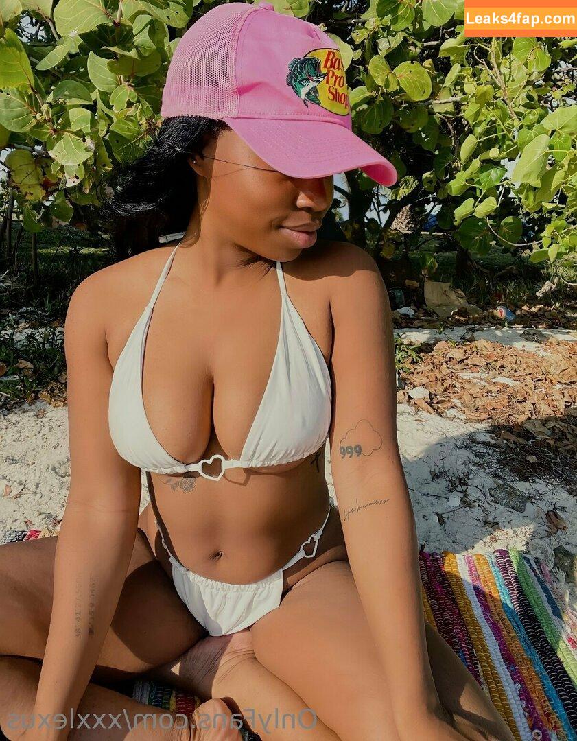 xxxlexus /  leaked photo photo #0018