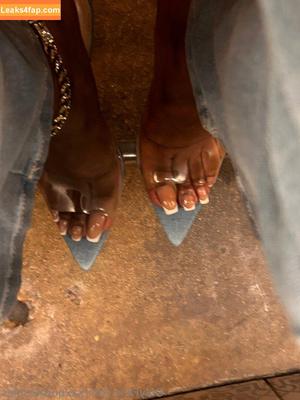xxxquisitesoles photo #0017