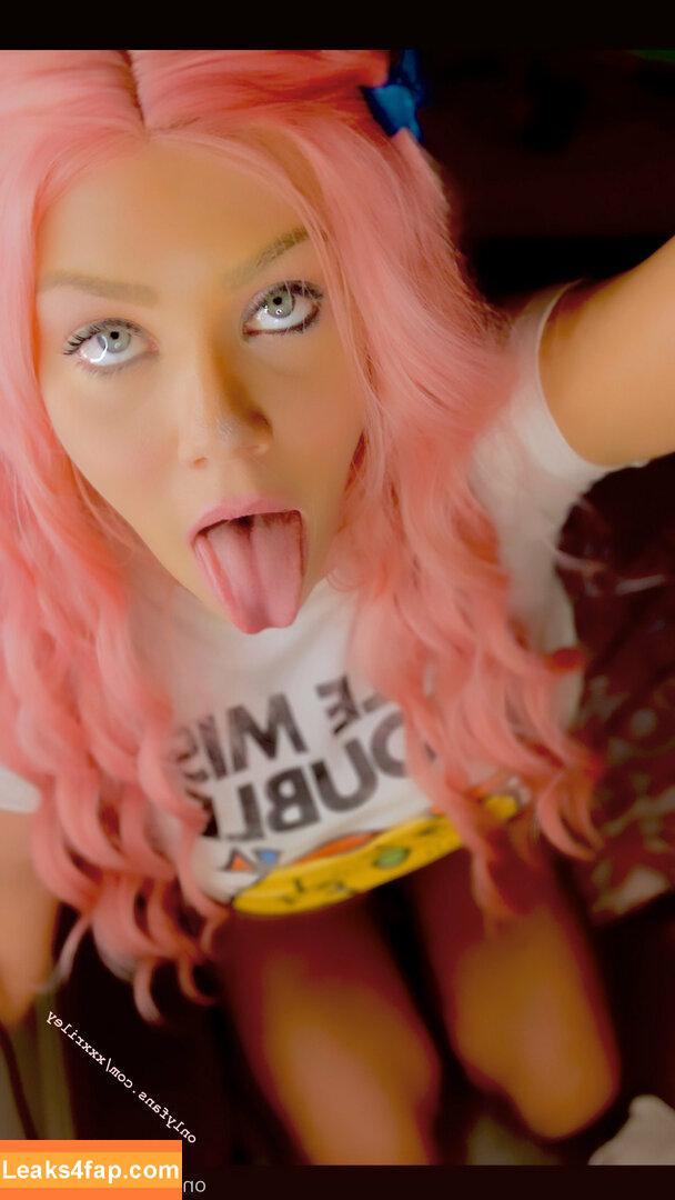 xxxriley / riri_girl826 слитое фото фото #0017