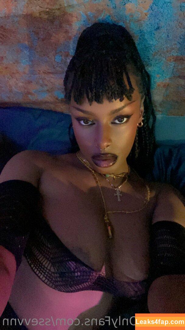 xxxsevn /  leaked photo photo #0071