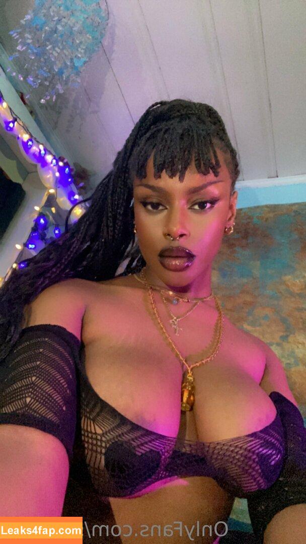 xxxsevn /  leaked photo photo #0073