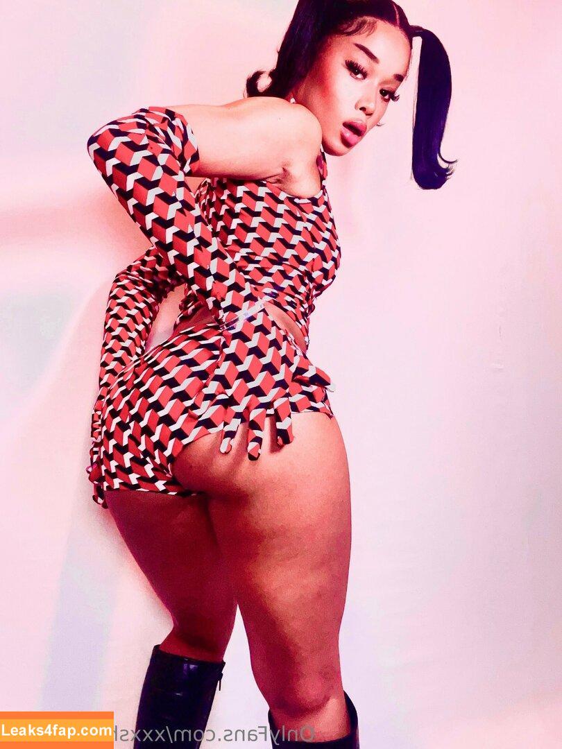 xxxshapeshifter /  leaked photo photo #0147