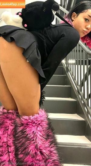 xxxshapeshifter photo #0126