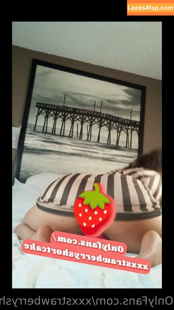 xxxstrawberryshortcake /  leaked photo photo #0015