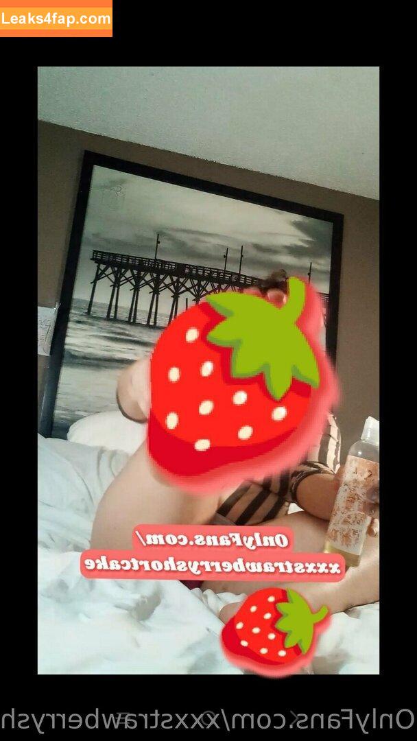 xxxstrawberryshortcake /  leaked photo photo #0025