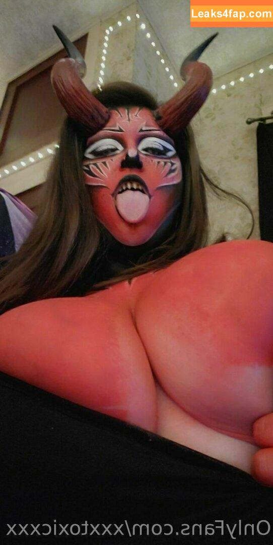 xxxtoxicxxx / ewyourtoxic leaked photo photo #0006