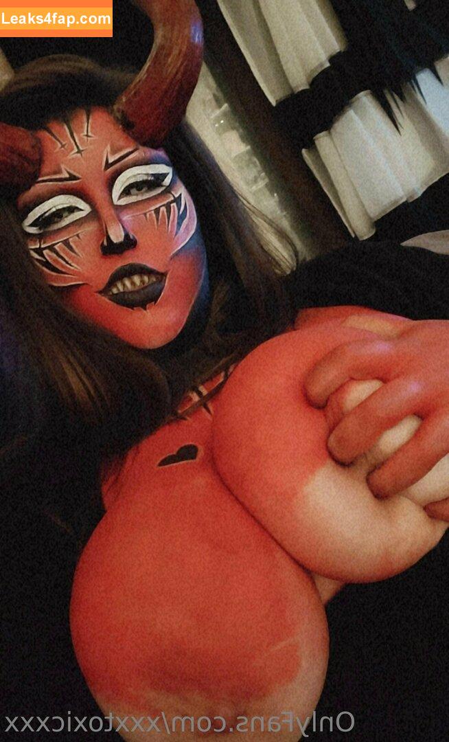 xxxtoxicxxx / ewyourtoxic leaked photo photo #0008