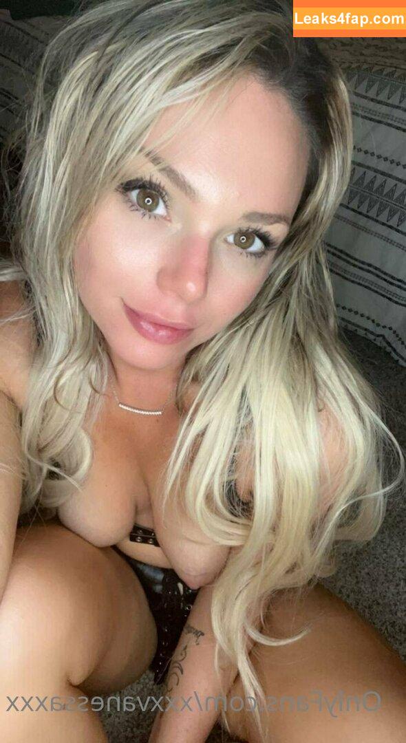 Xxxvanessaxxx / Vanessa / x.x.x.vanessa.x.x.x leaked photo photo #0191