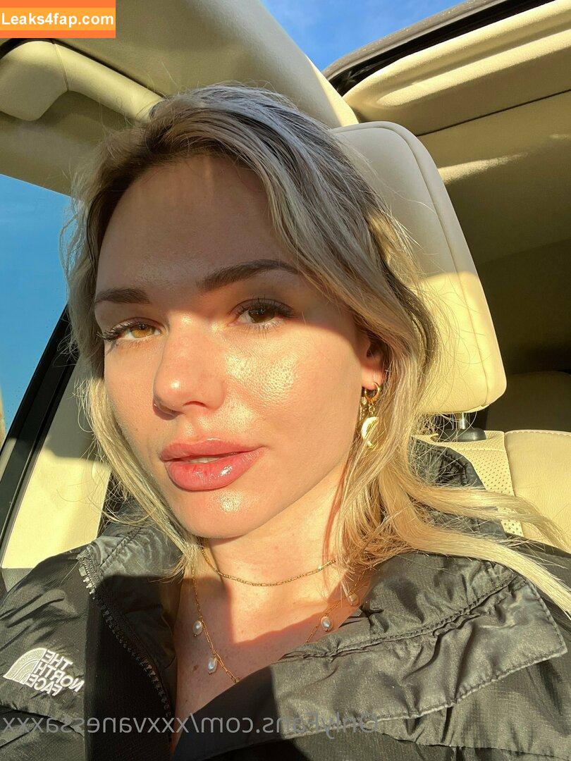 Xxxvanessaxxx / Vanessa / x.x.x.vanessa.x.x.x leaked photo photo #0403