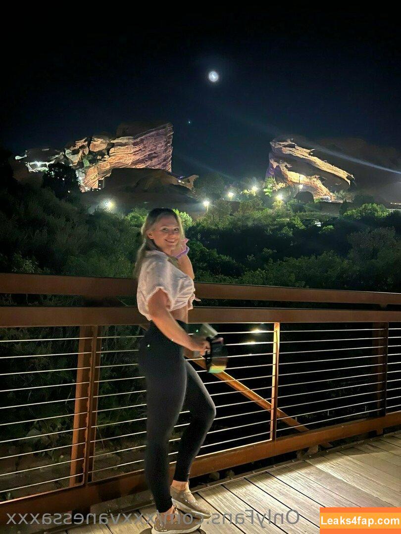 Xxxvanessaxxx / Vanessa / x.x.x.vanessa.x.x.x leaked photo photo #0607