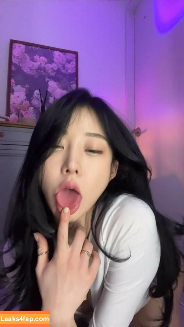 Xxyoovv / MYO / 묘정 leaked photo photo #0012