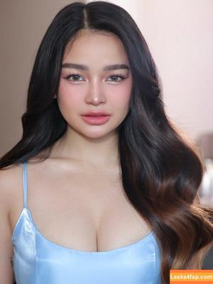 Xyriel Manabat фото #0006