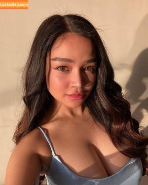 Xyriel Manabat фото #0007