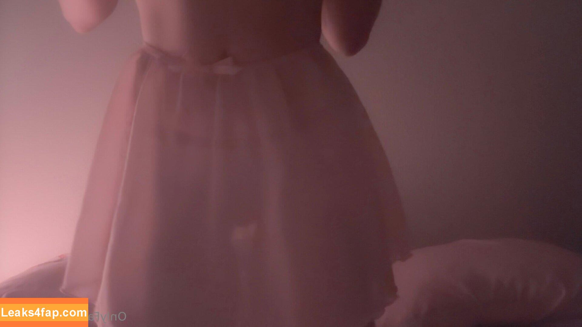 y0zlyn / deceasedgrandma leaked photo photo #0008