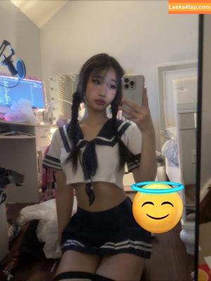 y3miku photo #0005