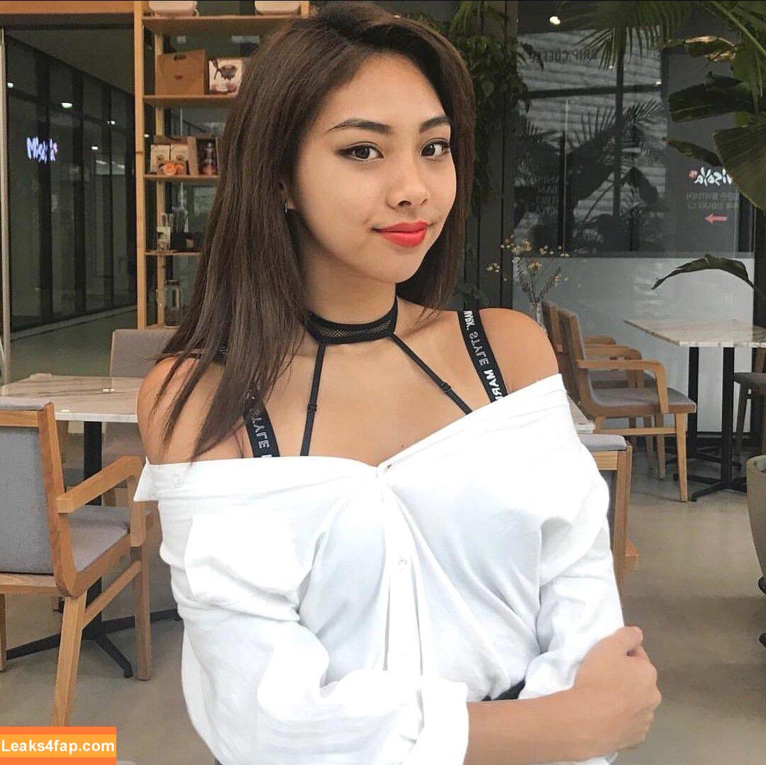 ya.stacey / Stacey / s.kim / staceysaranxxx leaked photo photo #0058