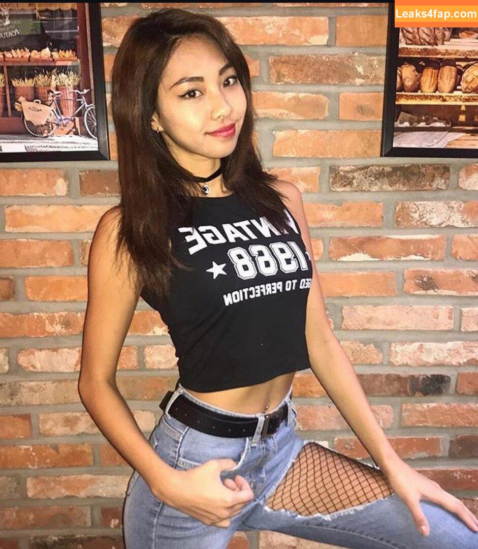 ya.stacey / Stacey / s.kim / staceysaranxxx leaked photo photo #0059