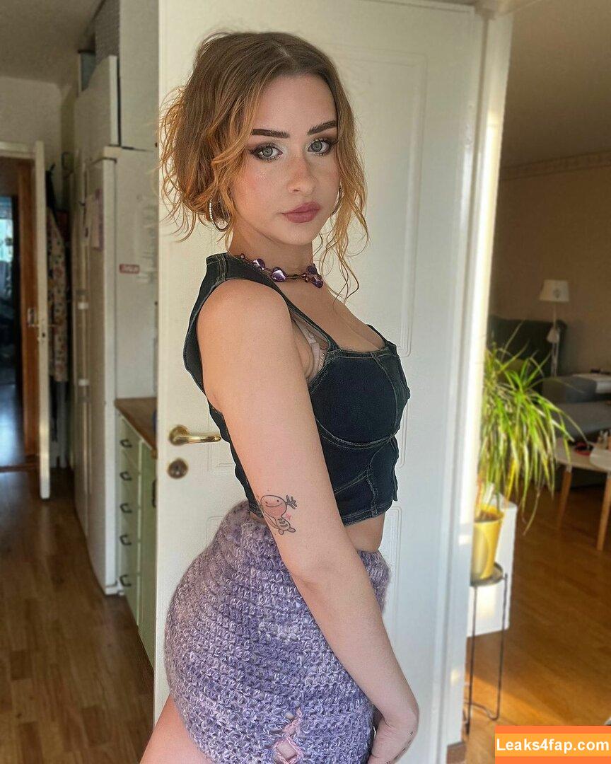 yaboielina / elina leaked photo photo #0232