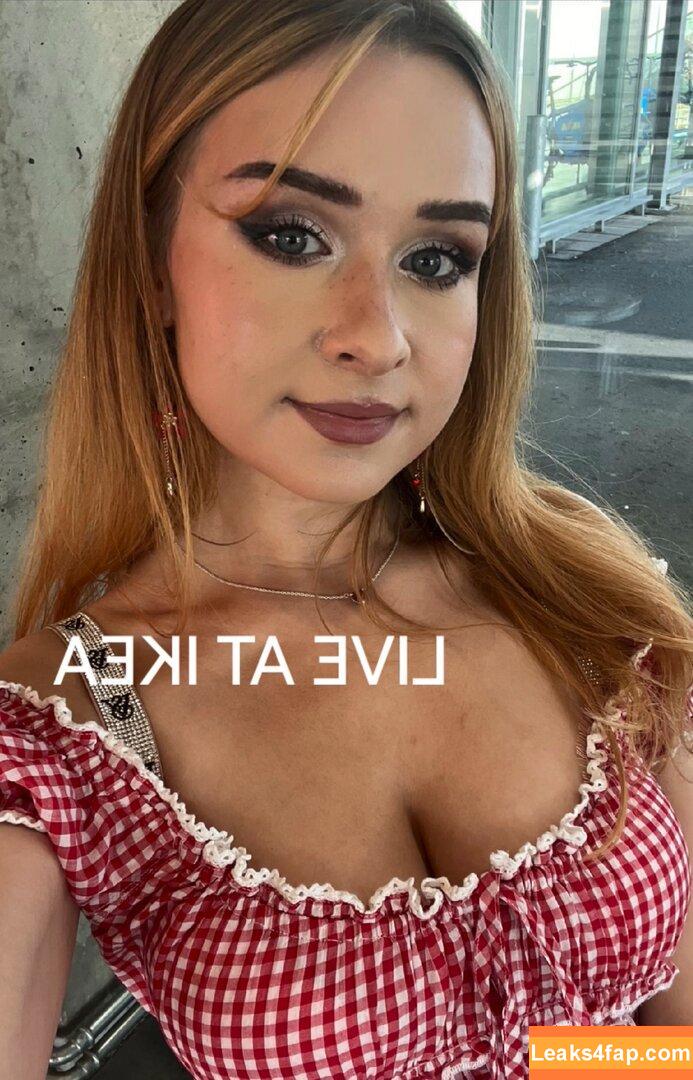 yaboielina / elina leaked photo photo #0281