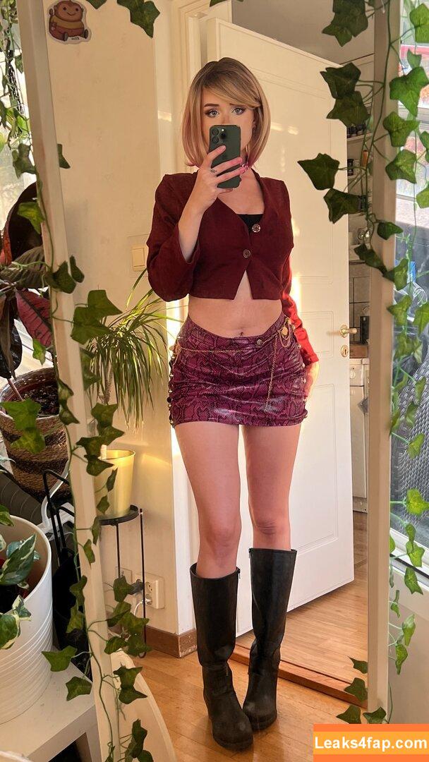 yaboielina / elina leaked photo photo #0348