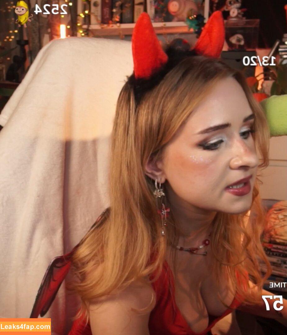 yaboielina / elina leaked photo photo #0396