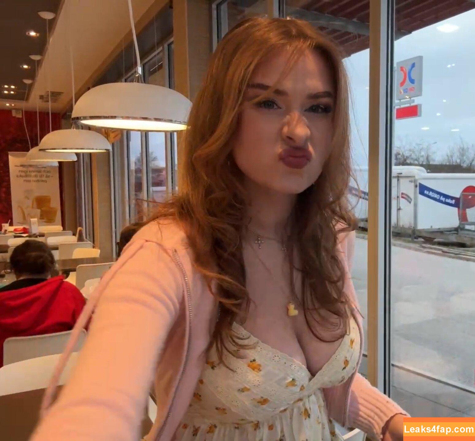 yaboielina / elina leaked photo photo #0581