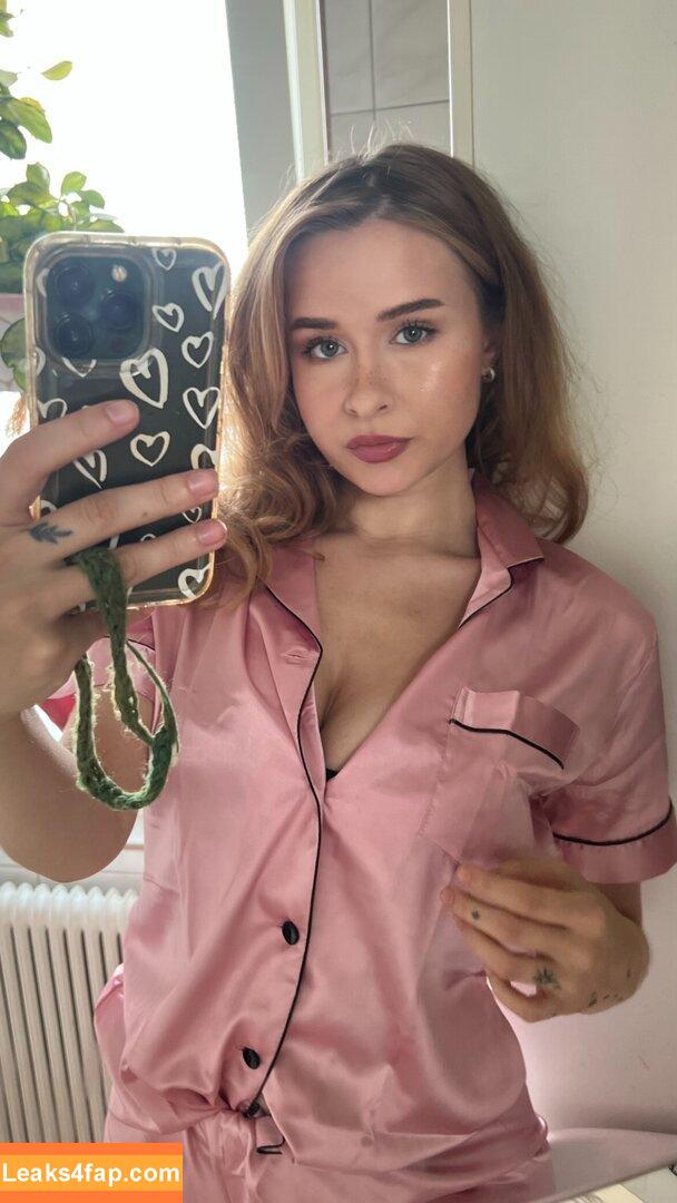 yaboielina / elina leaked photo photo #0600