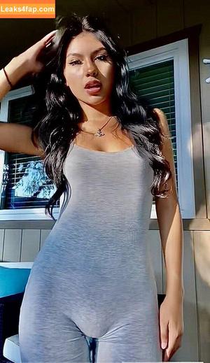 Yael Bernal photo #0104