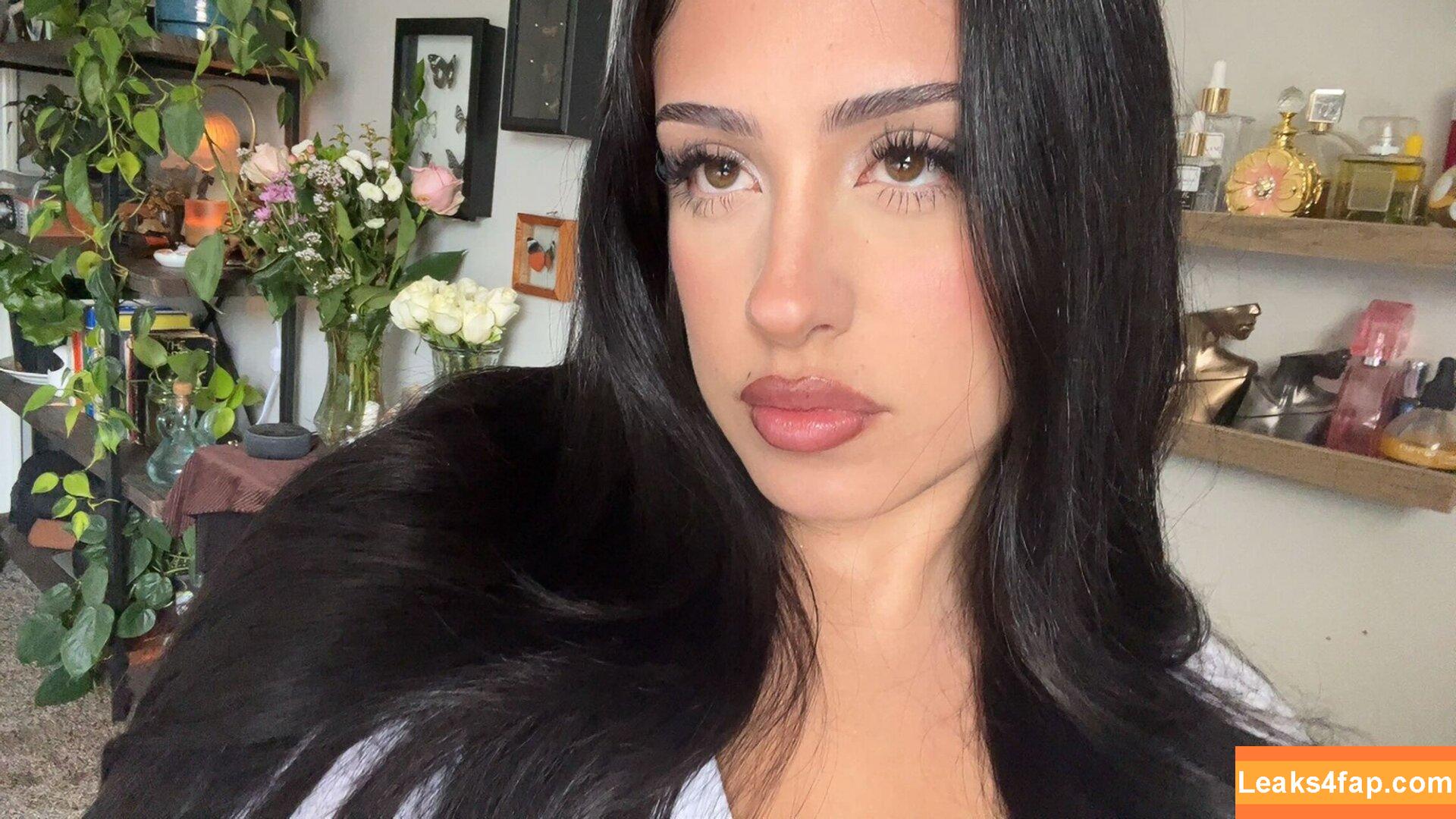 Yagirlnataliee / https: / yagirl.natalie / yagirlnatalliee leaked photo photo #0050