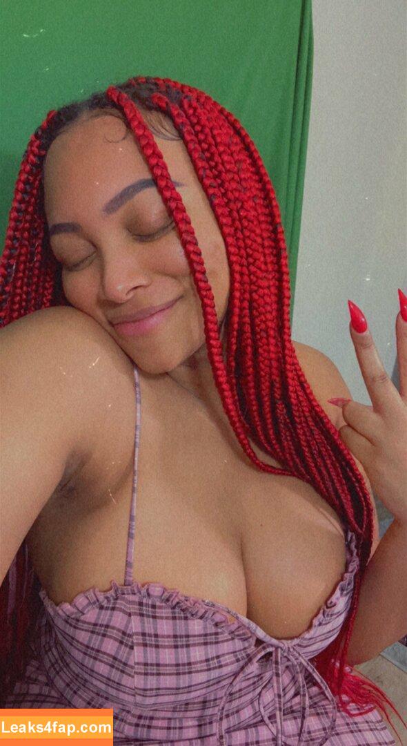 yagurlbubblez / notbubbz / yagurlbubbles leaked photo photo #0056