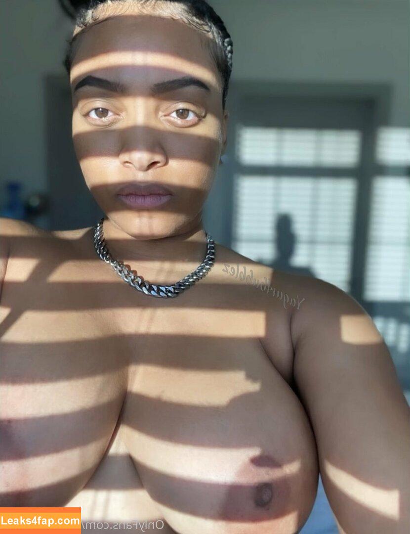 yagurlbubblez / notbubbz / yagurlbubbles leaked photo photo #0079