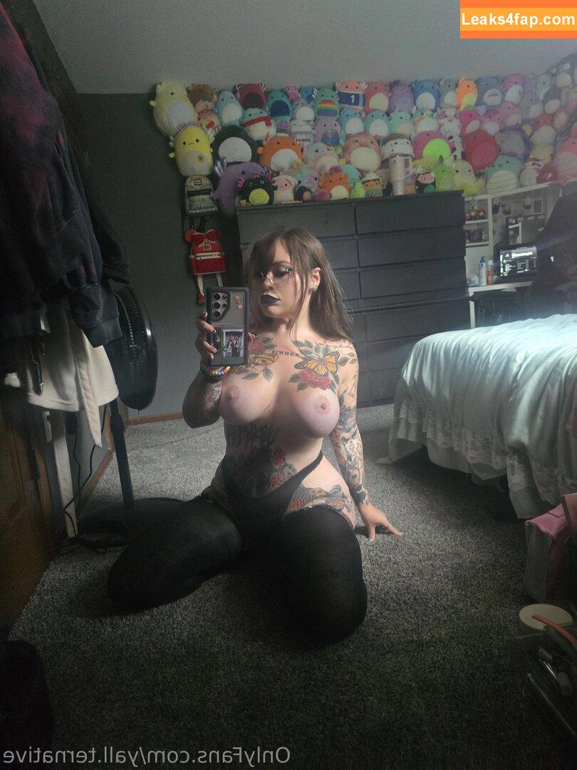 yall.ternative /  leaked photo photo #0001