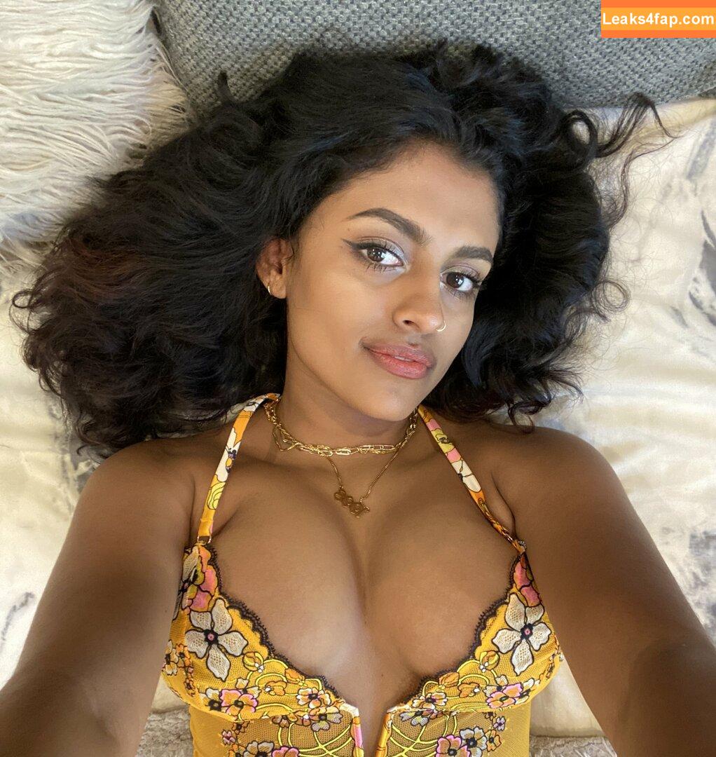 Yamini Nambimadom / yaminidoescomedy / yamininosebest leaked photo photo #0018