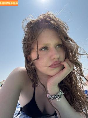 Yana Clare photo #0099