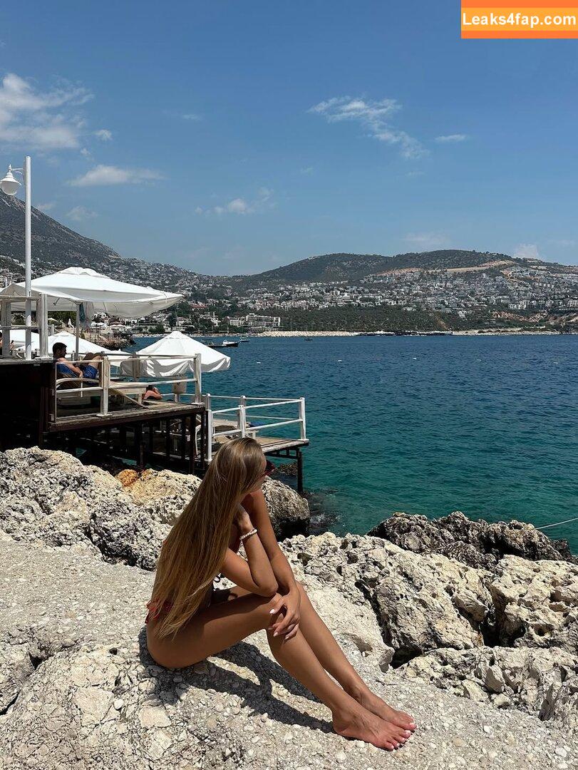 Yana Dombrovskaya / yana__dombrovskaya leaked photo photo #0008