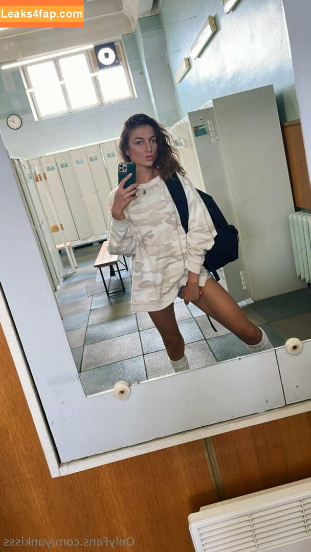 yankisss / yankina_di leaked photo photo #0013