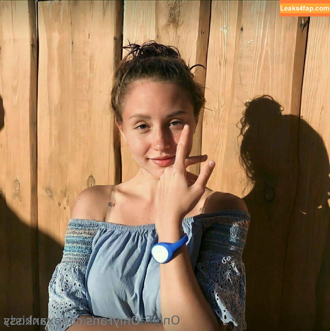 yankisss / yankina_di leaked photo photo #0072