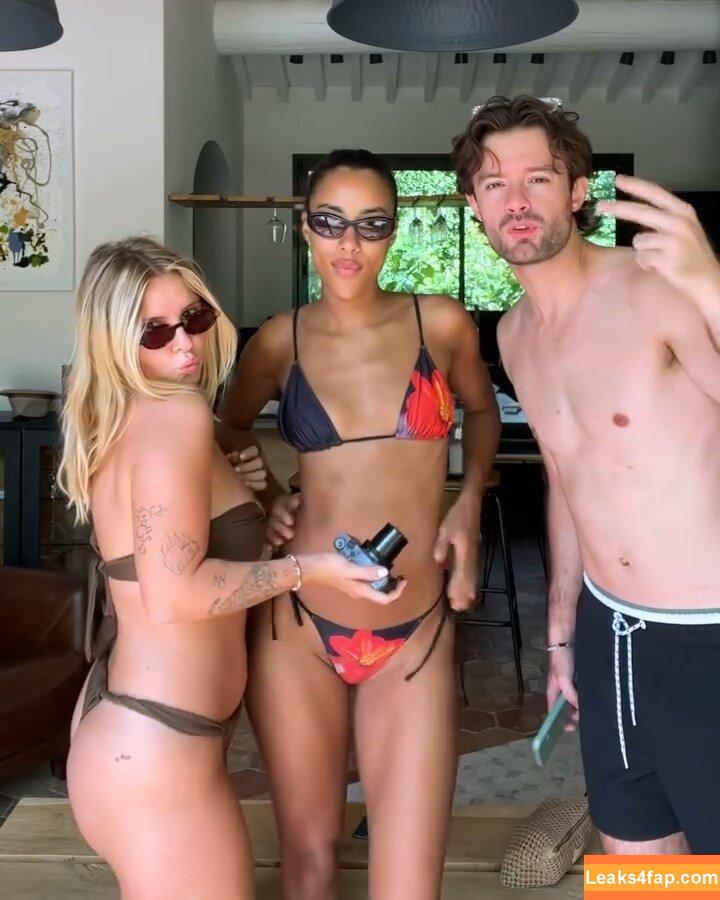 Yara Charry / only_charry / yaracharry leaked photo photo #0144