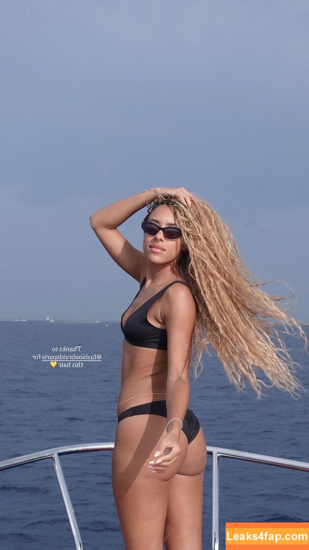 Yara Charry / only_charry / yaracharry leaked photo photo #0157
