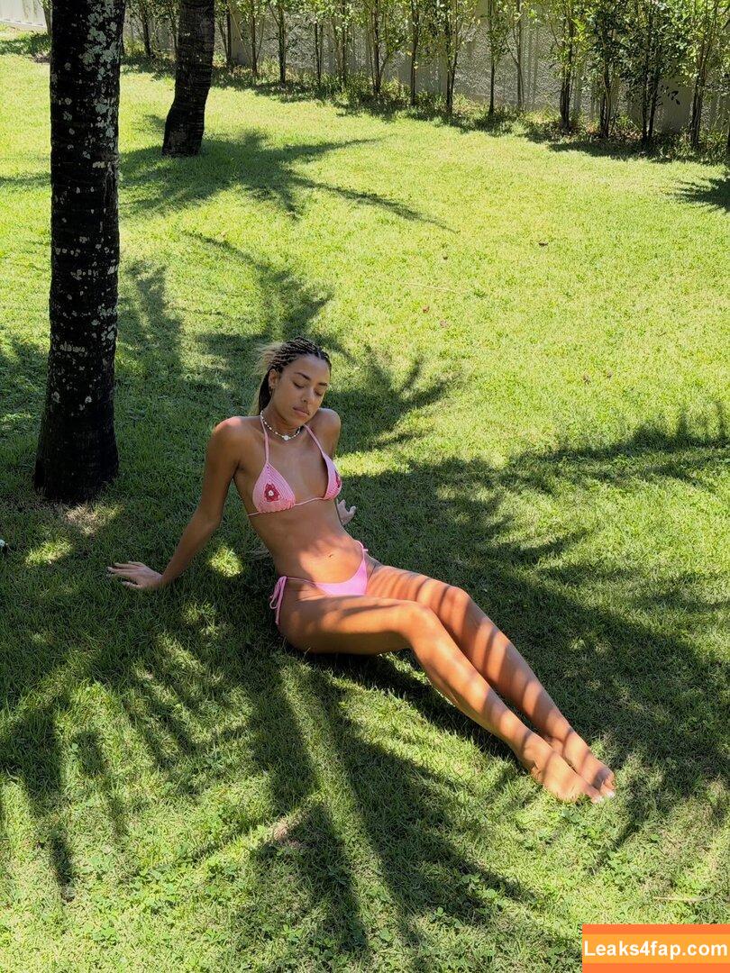 Yara Charry / only_charry / yaracharry leaked photo photo #0172