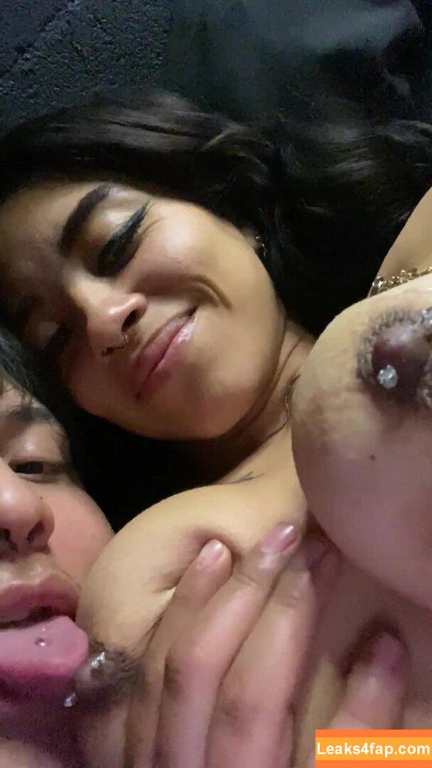 Yaresita /  leaked photo photo #0017